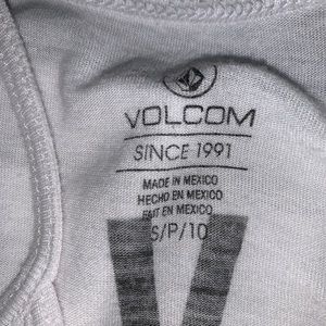 Volcom Tops - White Volcom tank Volcom Tops - White Volcom tank